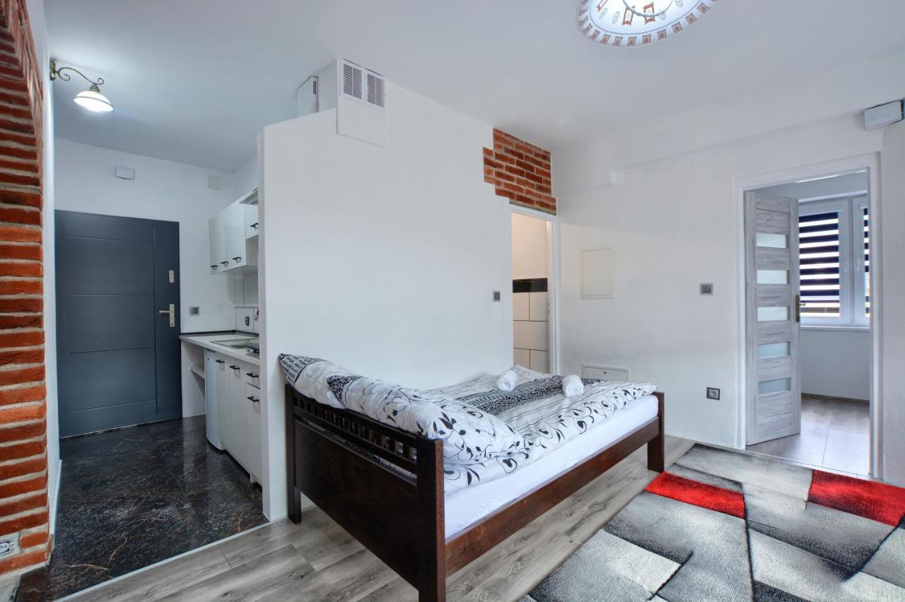 Ceglany Apartament Устшики Долне Екстериор снимка