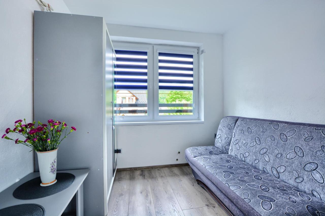 Ceglany Apartament Устшики Долне Екстериор снимка